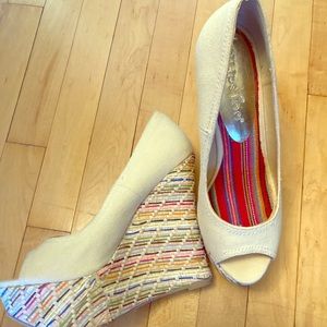 Rainbow stitch hemp wedges